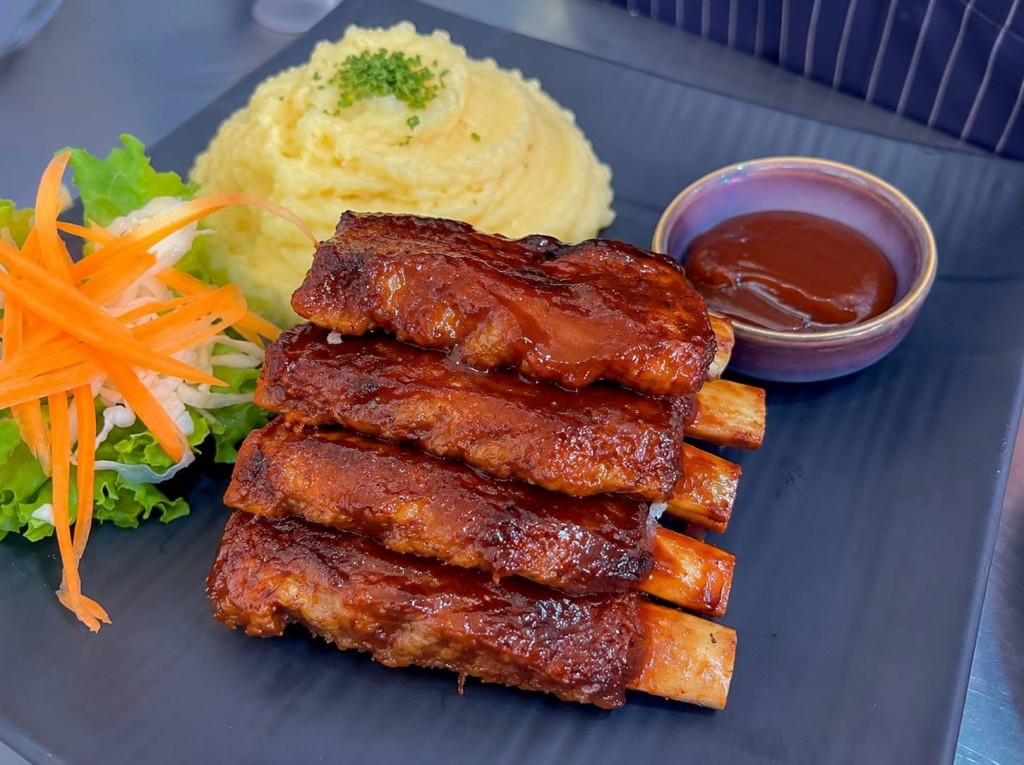Private Chef Service in Hua Hin - Kinthai Pork Ribs