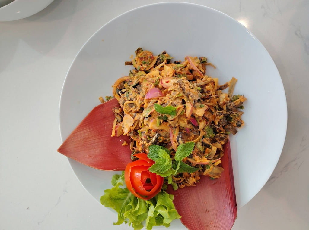 Private Chef Service in Hua Hin - Kinthai Thai Banana Blossom Salad (Yum Hua Huai)