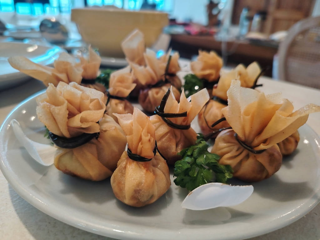 Private Chef Service in Hua Hin - Kinthai Crispy Thai Golden Bags (Toong Thong)