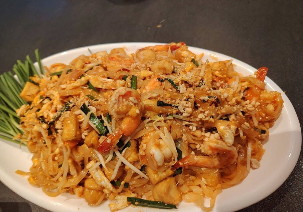 Private Chef Service in Hua Hin - Kinthai Royal Pad Thai Koong